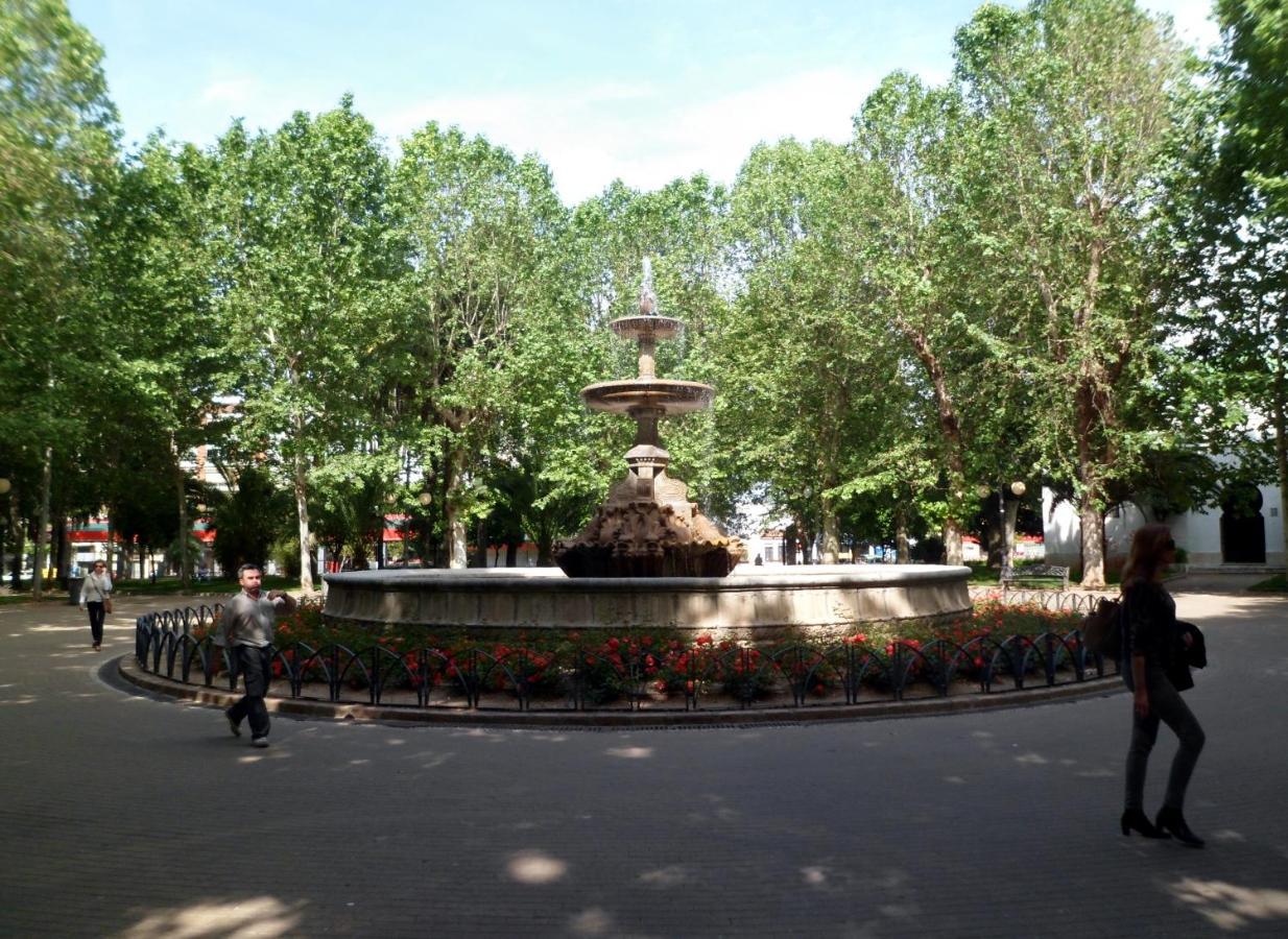 Estudio Jardines De Colon Κόρδοβα Εξωτερικό φωτογραφία
